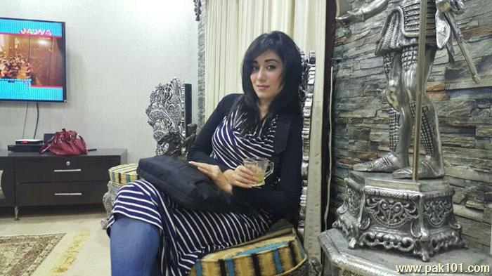 Riz Kamali -Pakistani Television Actress And Host Celebrity