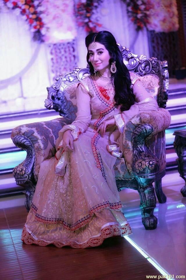 Riz Kamali -Pakistani Television Actress And Host Celebrity