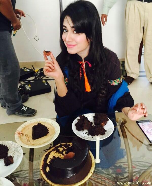 Riz Kamali -Pakistani Television Actress And Host Celebrity