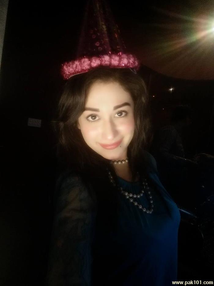 Riz Kamali -Pakistani Television Actress And Host Celebrity