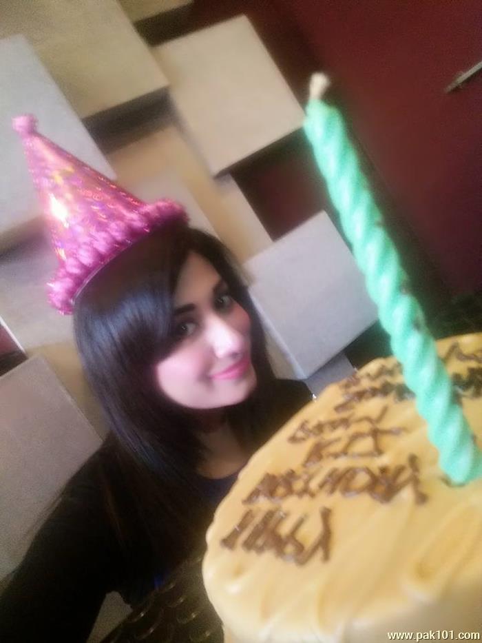 Riz Kamali -Pakistani Television Actress And Host Celebrity