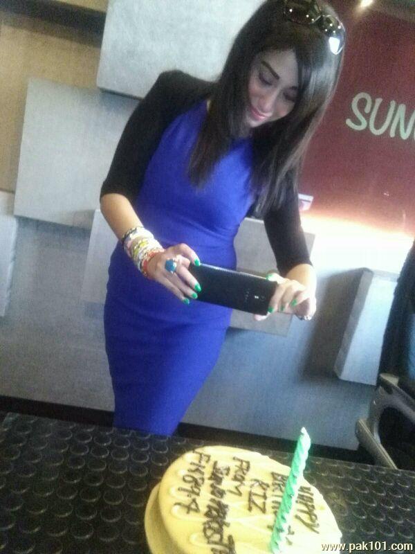 Riz Kamali -Pakistani Television Actress And Host Celebrity