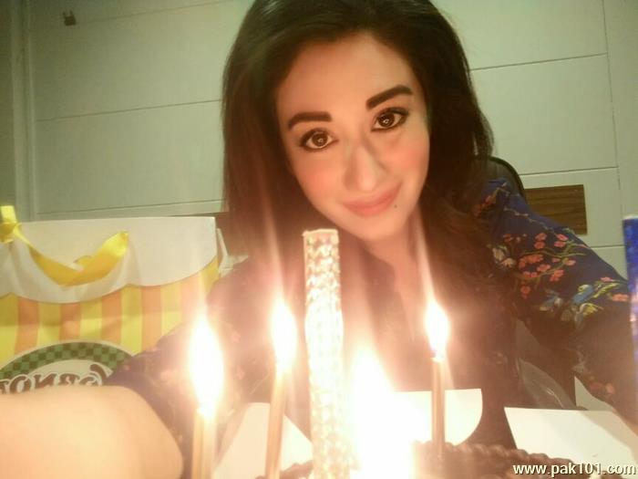 Riz Kamali -Pakistani Television Actress And Host Celebrity