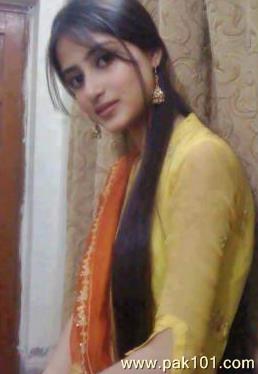 Sajal Ali 