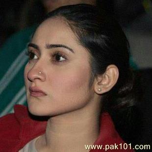 Sana Askari- Pakistani TV Drama Actress Celebrity