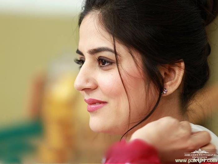 Sanam Baloch -Pakistani Female Television Actress And Host Celebrity