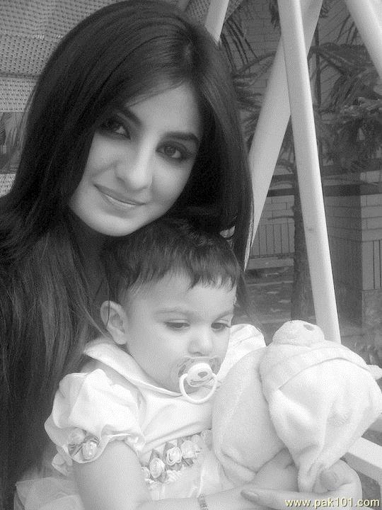 Sataesh Khan -Pakistani Female Television Actress Celebrity