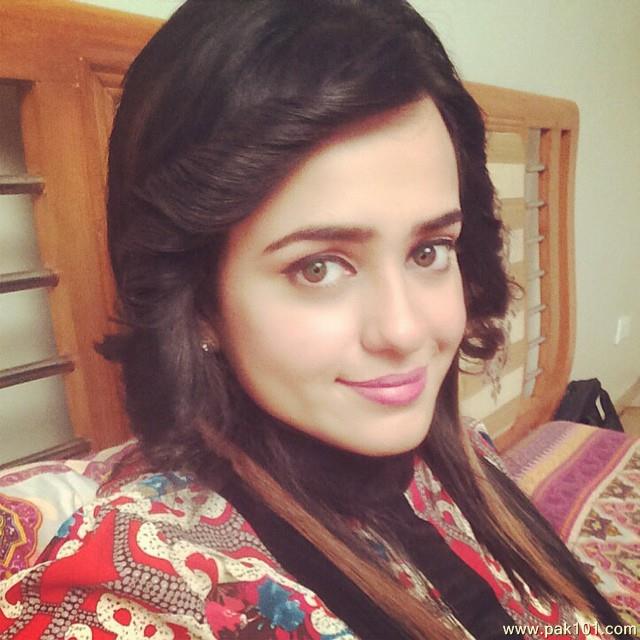 Sumbul Iqbal -Pakistani Female Television Actress Celebrity