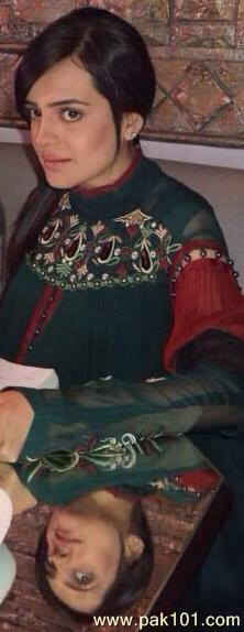 Sumbul Iqbal -Pakistani Female Television Actress Celebrity