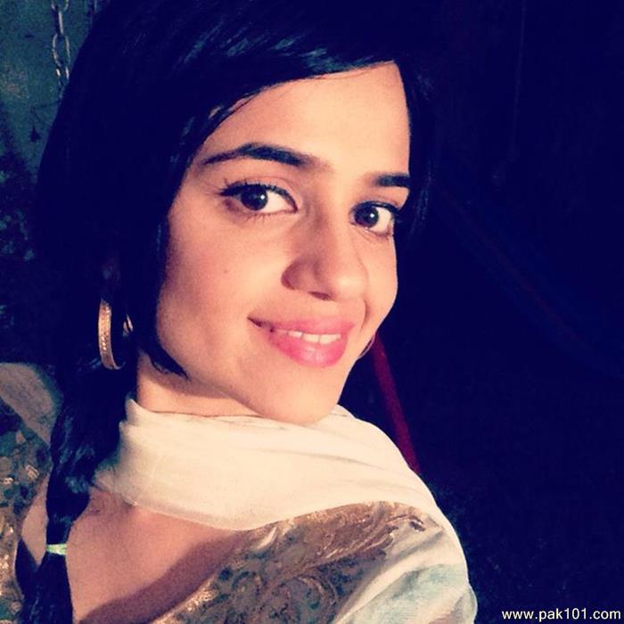 Sumbul Iqbal -Pakistani Female Television Actress Celebrity
