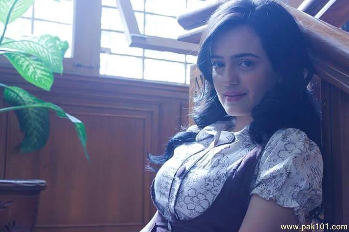 Sumbul Iqbal -Pakistani Female Television Actress Celebrity