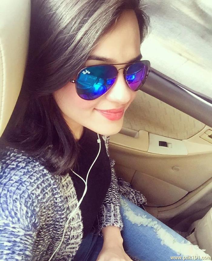 Sumbul Iqbal -Pakistani Female Television Actress Celebrity