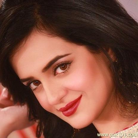 Sumbul Iqbal -Pakistani Female Television Actress Celebrity
