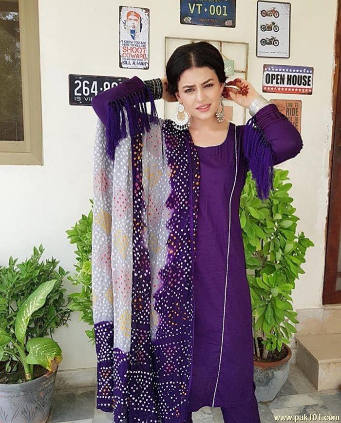 Zara Noor Abbas -Pakistani Television Actress Celebrity
