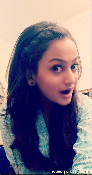 Zarnish Khan -Pakistani Television Drama Actress Celebrity