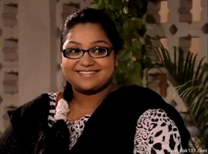 Uroosa Siddiqui -Pakistani Comedian Celebrity