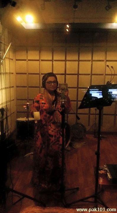 Uroosa Siddiqui -Pakistani Comedian Celebrity