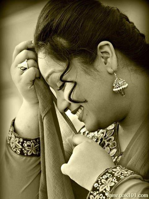 Uroosa Siddiqui -Pakistani Comedian Celebrity