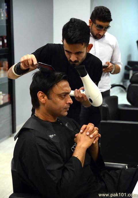 Shoaib Akhtar -Pakistani Cricket Team Fast Bowler