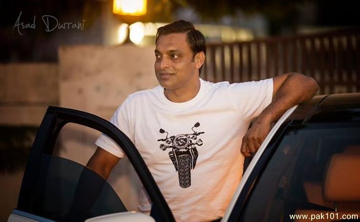Shoaib Akhtar -Pakistani Cricket Team Fast Bowler