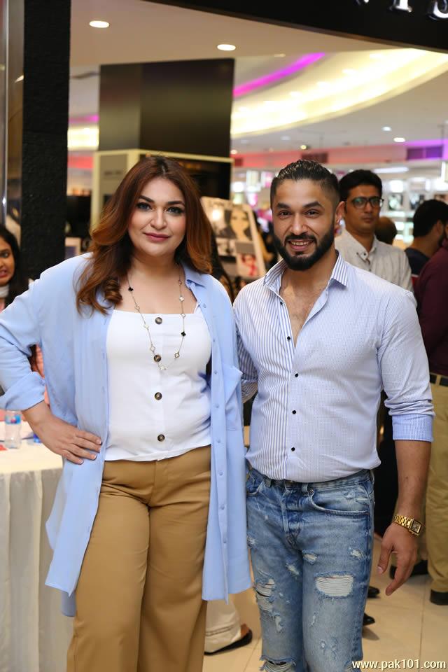 Komal Rizvi Launched her New Beauty Products