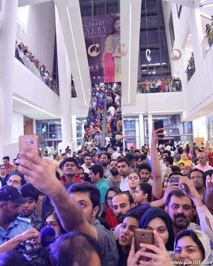 Star Cast of Movie 7 Din Mohabbat In visited Emporium Mall, Lahore