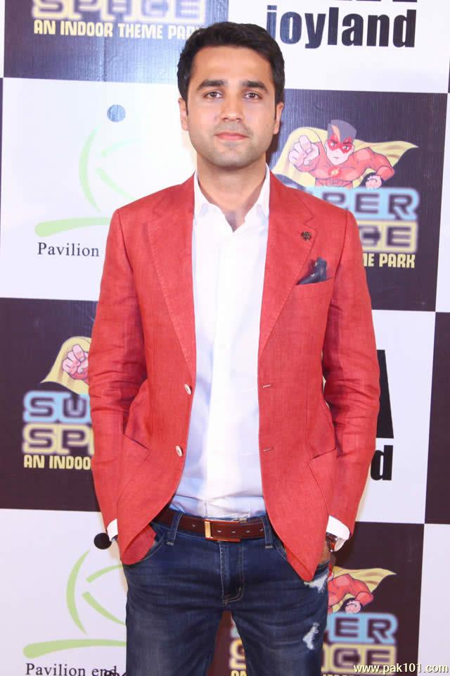 Gallery > Events & Shows > The Grand Opening of Super Space Karachi ...