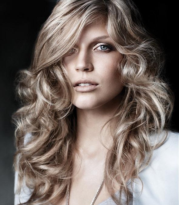 Long Curly Hairstyle