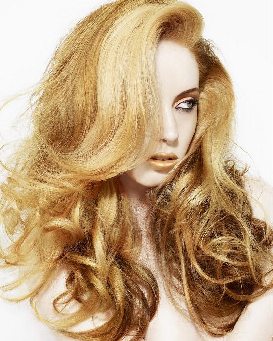 Long Curly Hairstyle