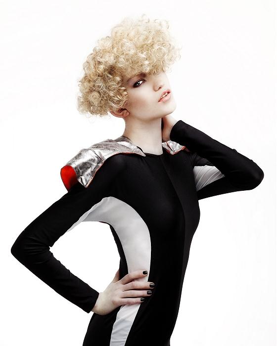 Medium Curly Hairstyle