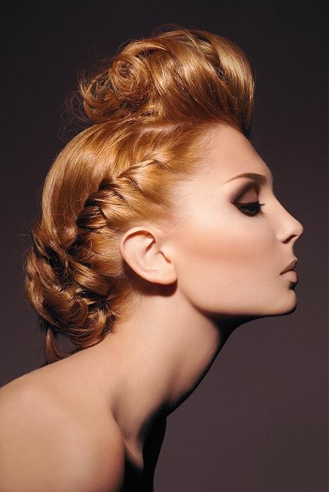 Medium Curly Hairstyle