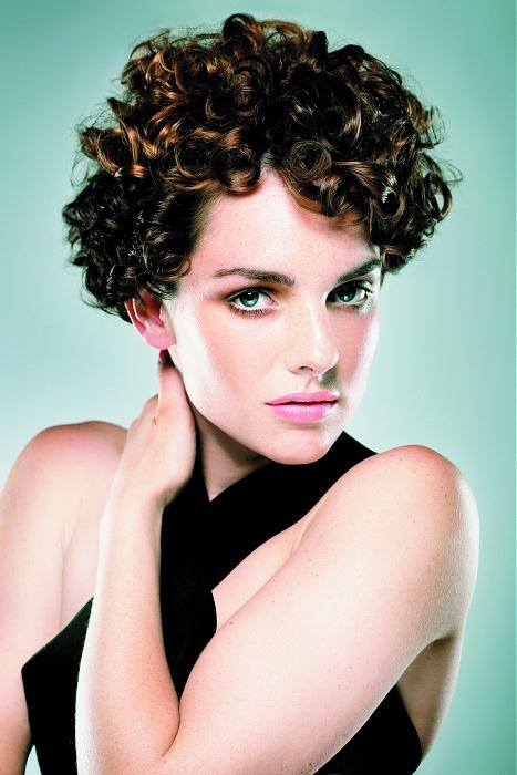 Medium Curly Hairstyle