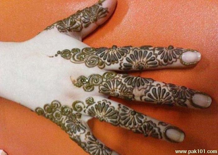 Mehndi Design For Hands