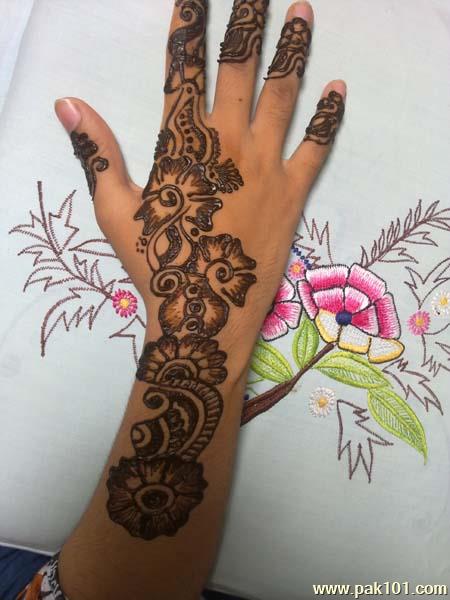 Mehndi Design For Hands