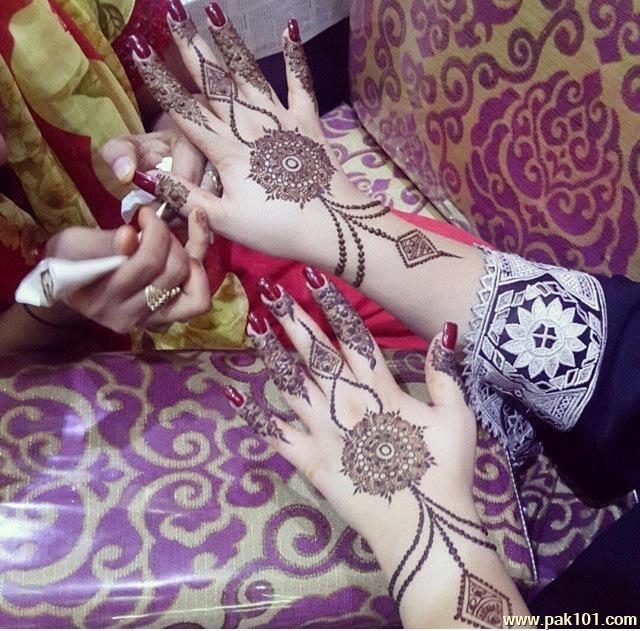 Mehndi design for hands