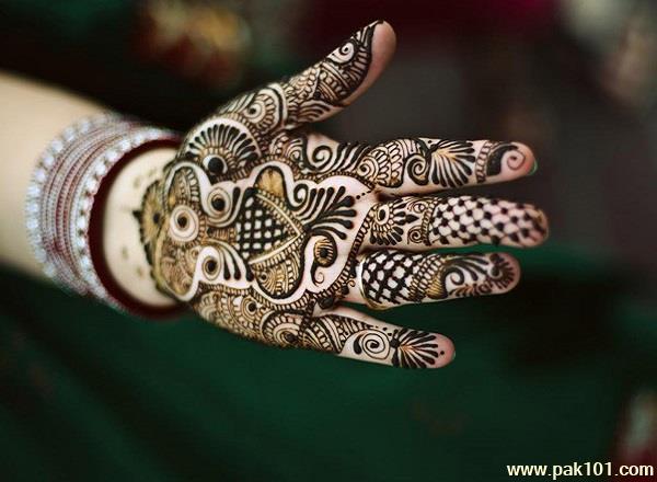 Mehndi Design For Hands