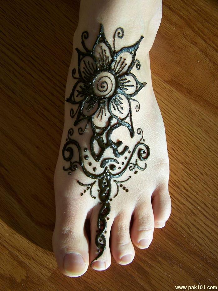 Mehndi Design For Legs