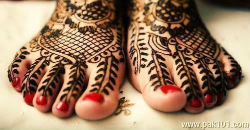 Mehndi Design For Legs