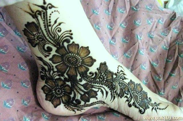Mehndi Design For Legs