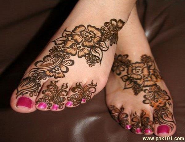 Mehndi Design For Legs
