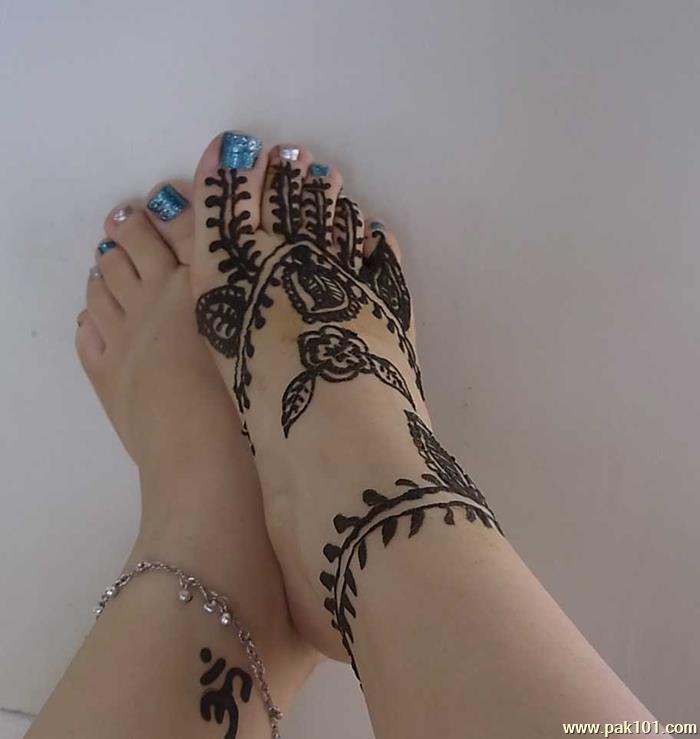 Mehndi Design For Legs