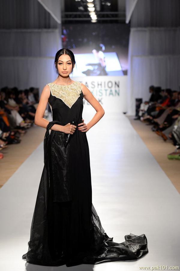 Ayesha Hassan on Fashion Pakistan Week 2012