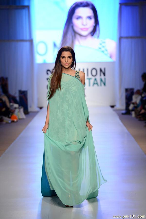 Ayesha Hassan on Fashion Pakistan Week 2012