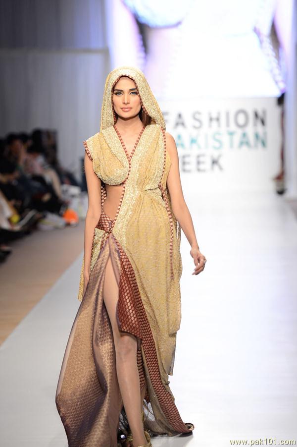 Ayesha Hassan on Fashion Pakistan Week 2012