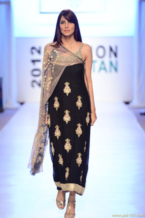 Ayesha Hassan on Fashion Pakistan Week 2012