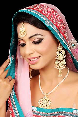 Farheen Surmawala''s Bridal Outlook 