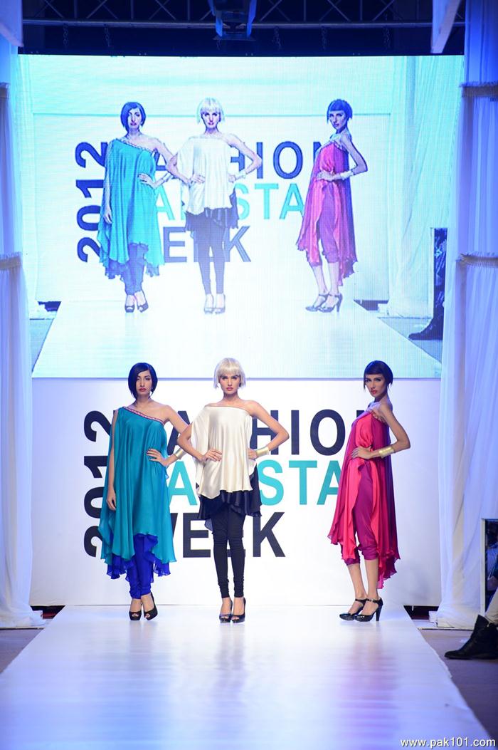 Sonya Batla''s Collection On FPW 2012