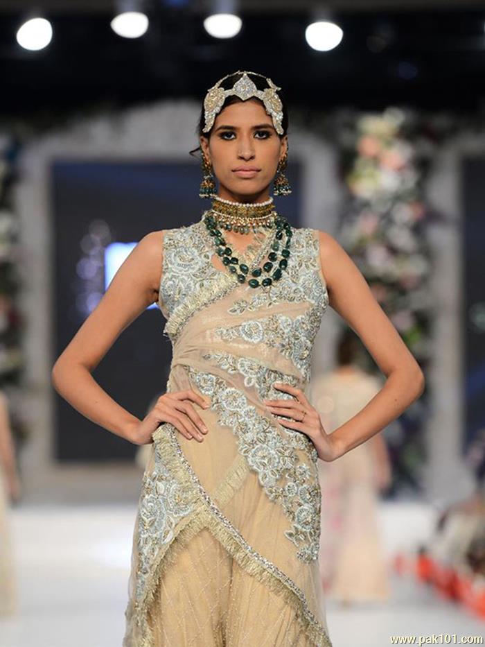 Abid Saleem - Pakistani Fashion Photographer