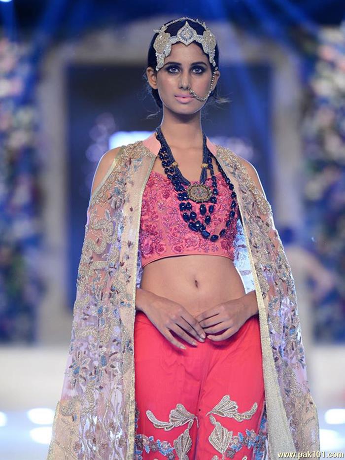 Abid Saleem - Pakistani Fashion Photographer