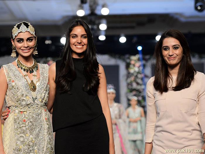 Abid Saleem - Pakistani Fashion Photographer